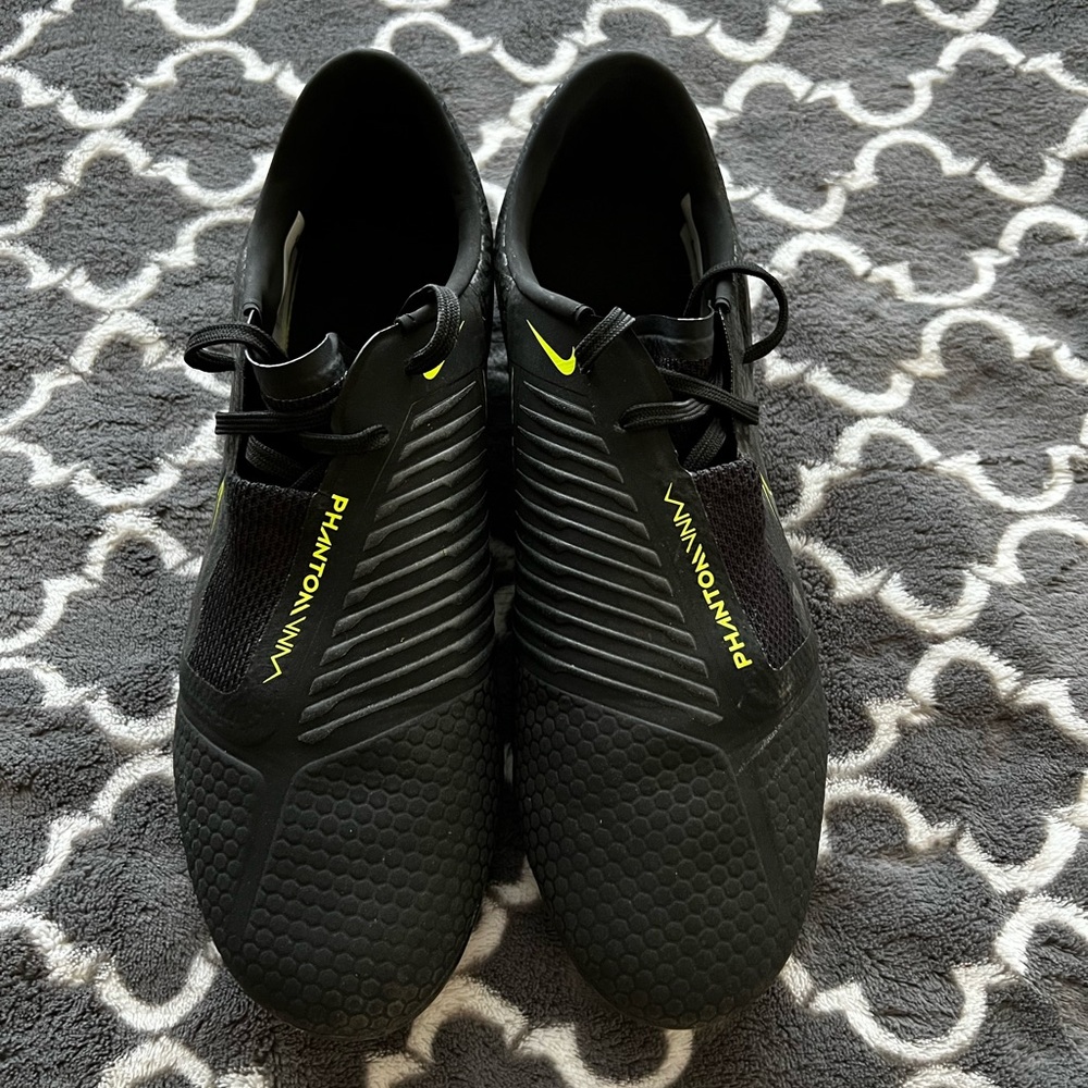 Nike Phaton black soccer cleats
